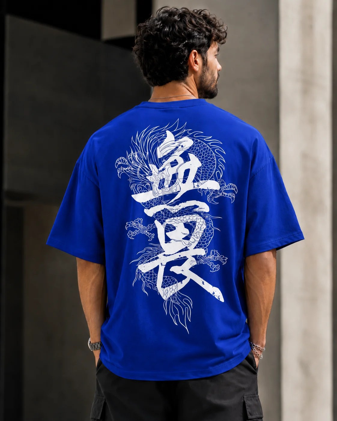 تيشيرت أوفر سايز قطن 100% بطبعة Dragon Kanji خلفية ستايل ياباني بإطلالة جريئة وعصرية