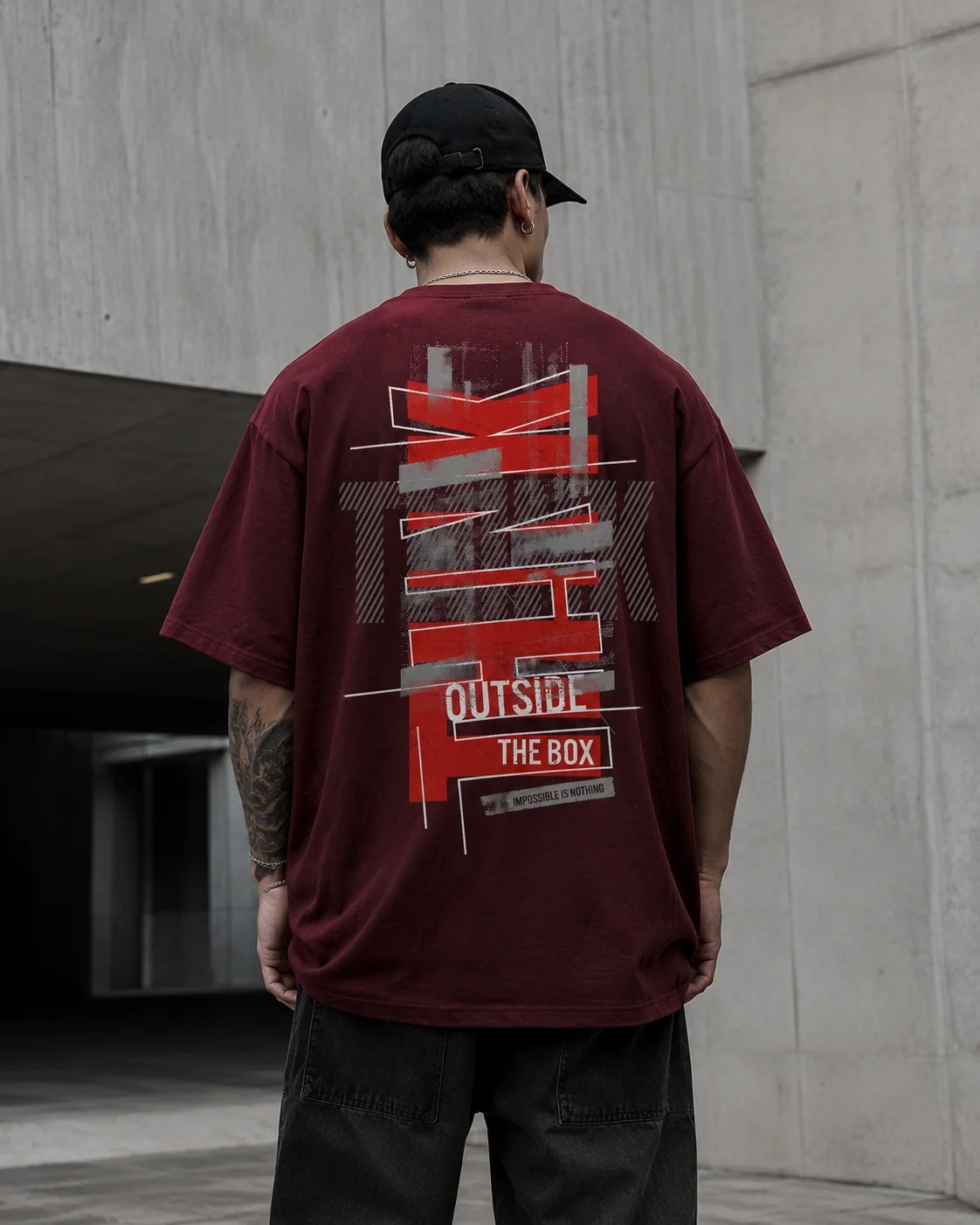 ILEERA® Premium Cotton Oversized Think Outside The Box T-Shirt