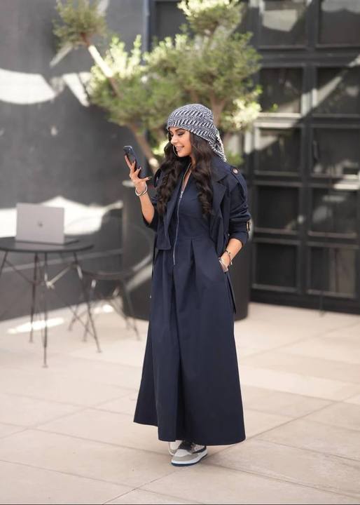 طقم فستان مع جاكيت خارجي بلمسة كاجوال شيك S76