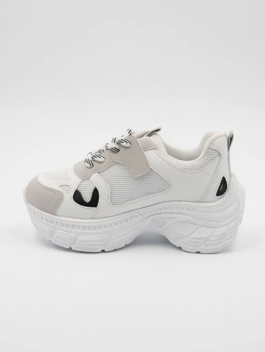 Boys Lightweight Sneaker