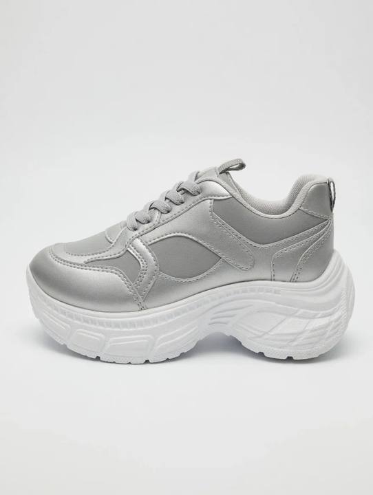 Girls Lightweight Sneaker