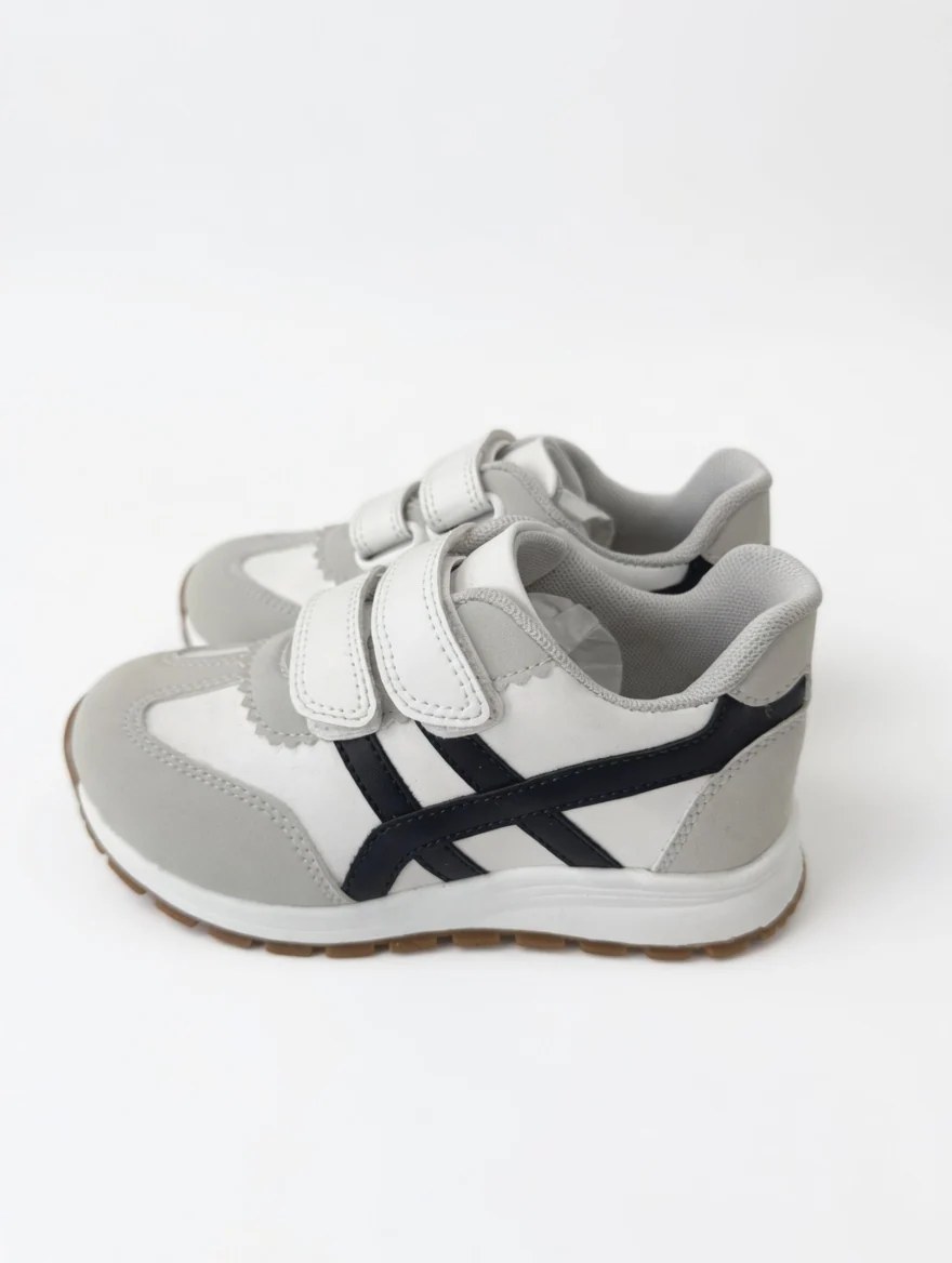 Boys Lightweight Sneaker