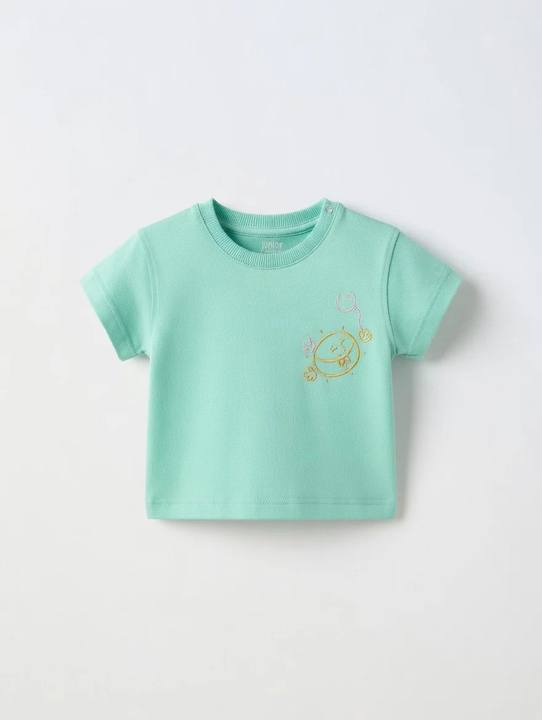 Over size t-shirt