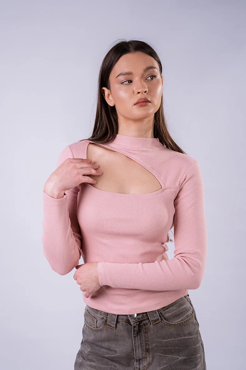 Cut-Out Turtleneck Rib Shirt - Pink