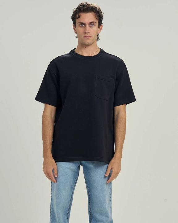 Oversized Pocket Tee In Black