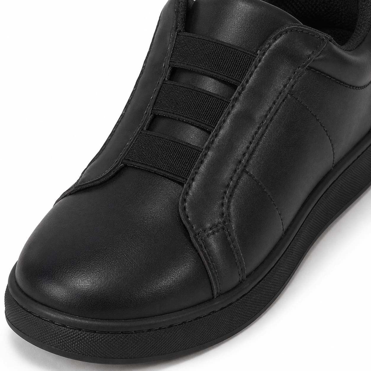 Slip-On Elastic Lace Sneaker