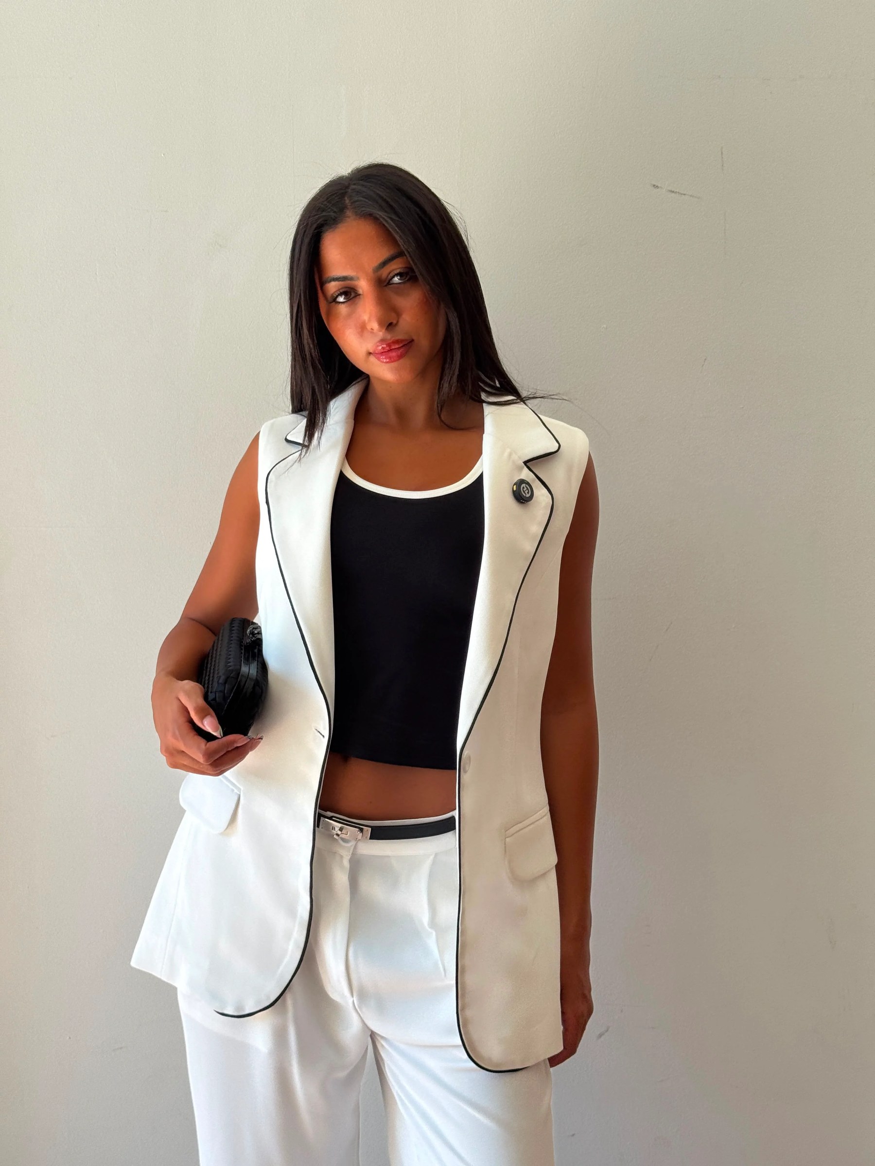 Classic Tailored Vest – White