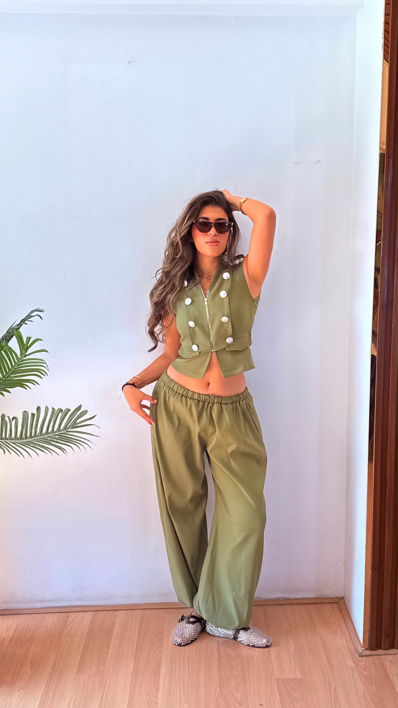 Relaxed balloon olive pants
