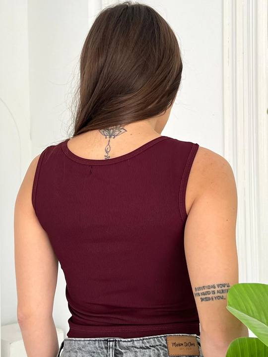 Dalida’s burgundy top