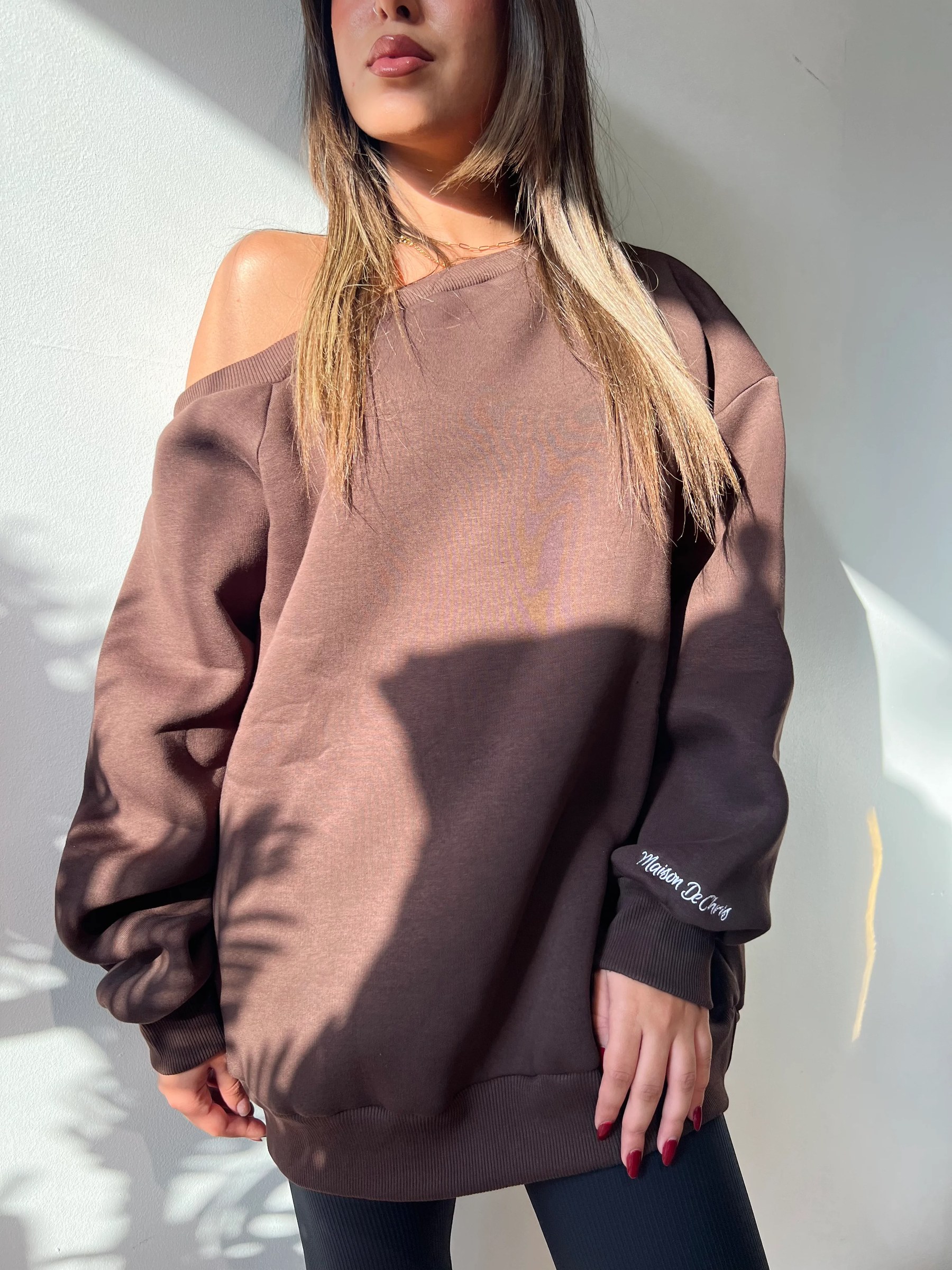 Kiss me  Off Shoulder in brown
