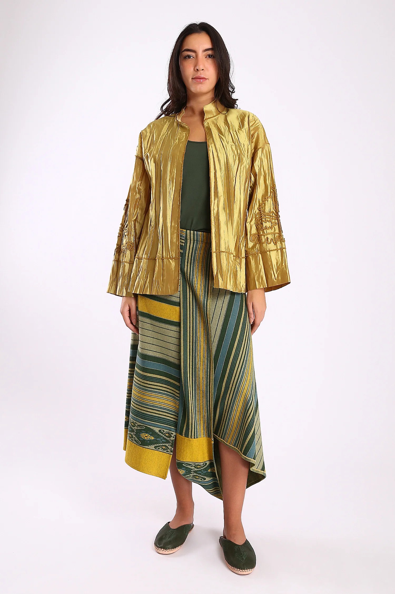 Short jacket in taffeta