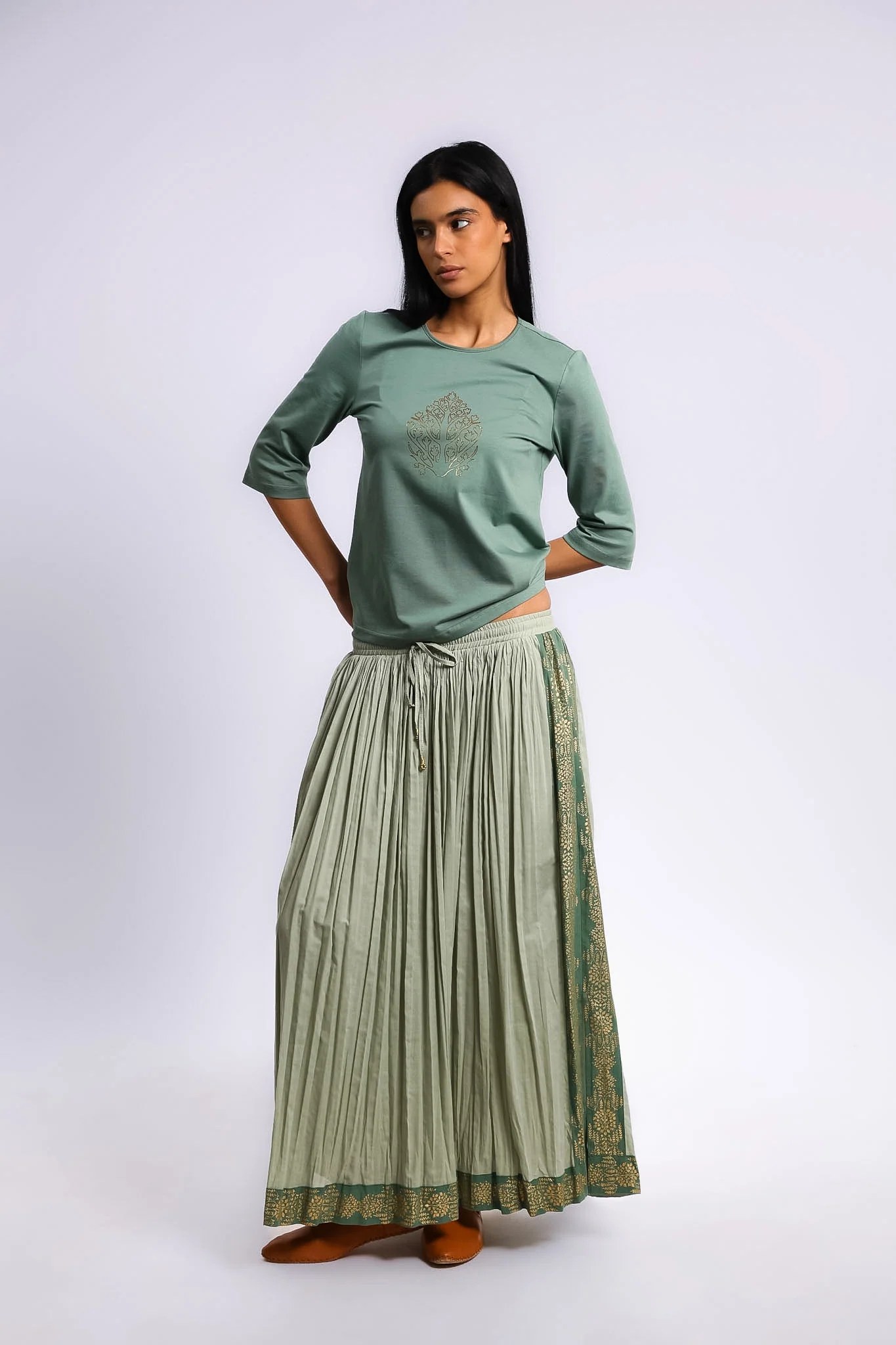 Wide skirt in Egyptian cotton voile with pockets
