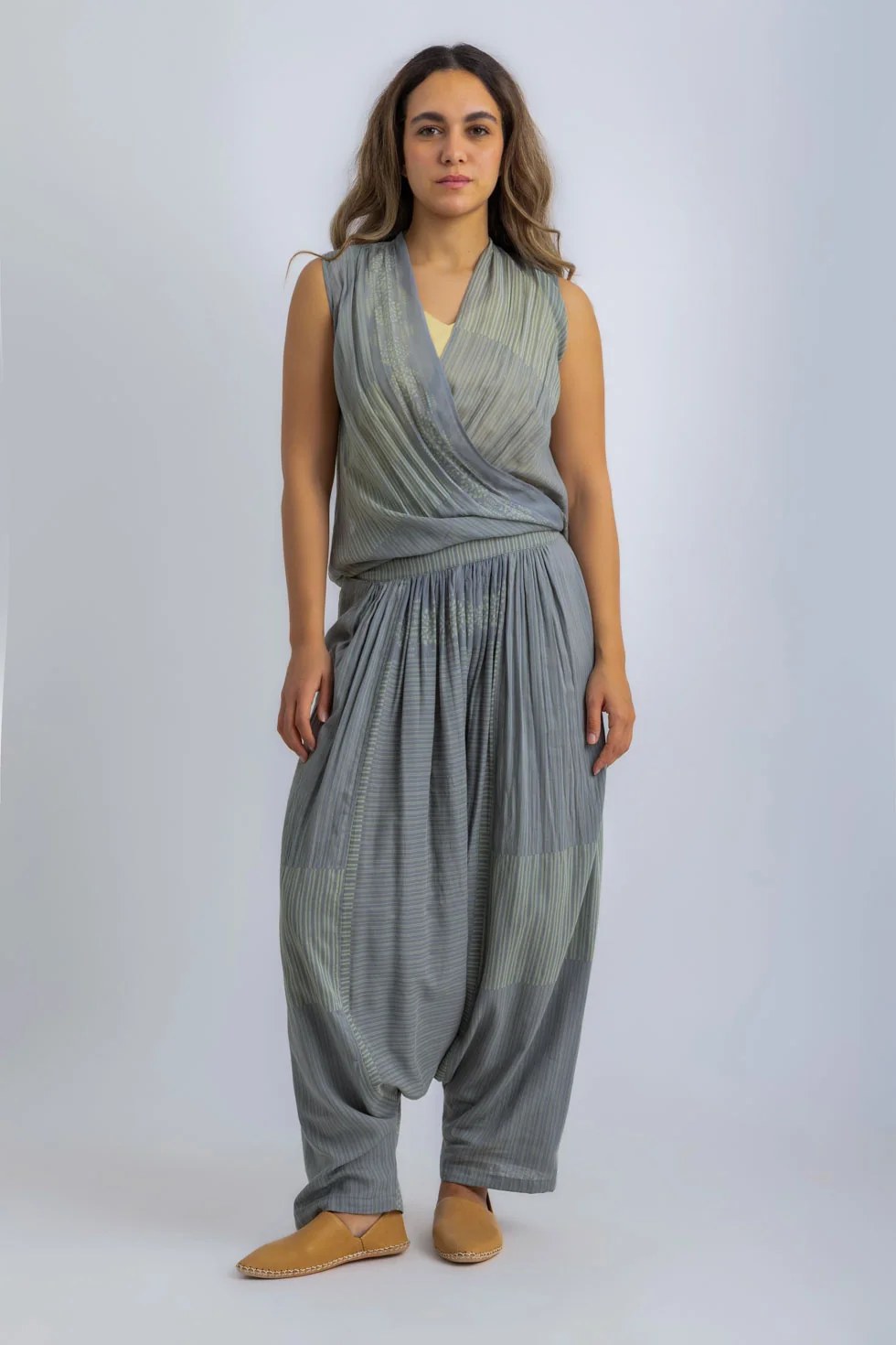 Harem pants in printed Egyptian cotton voile with patch pocket