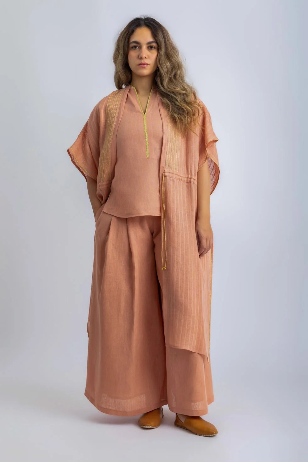 Wide leg pants in linen