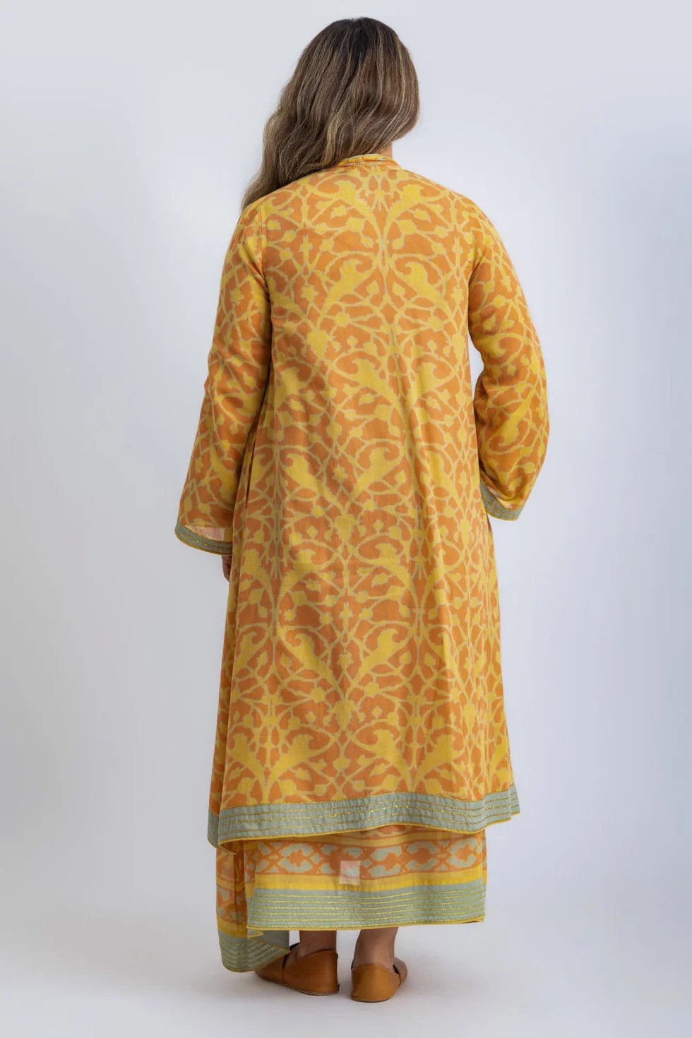 Short coat in printed Egyptian cotton gauze with asymmetric hemline