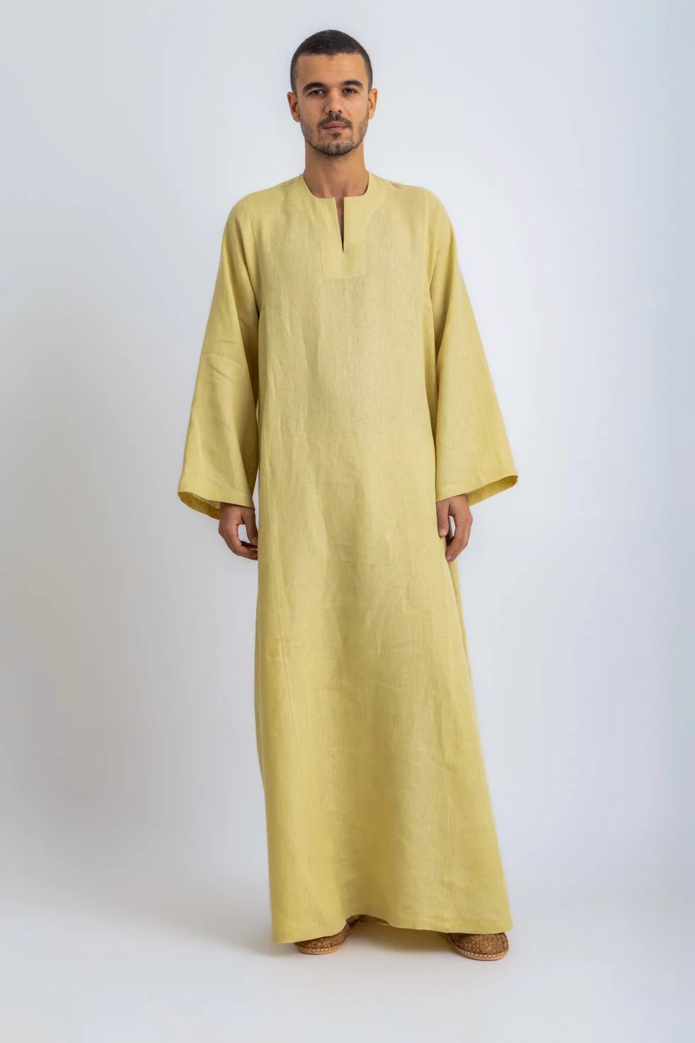 Linen jellabiya with side pockets