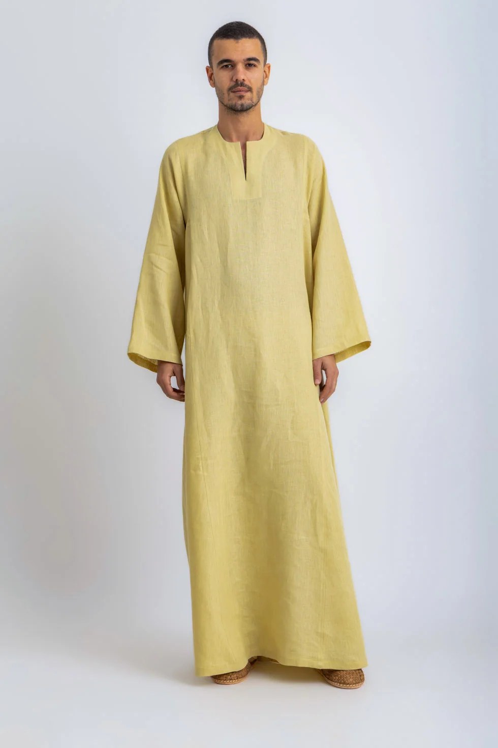Linen jellabiya with side pockets