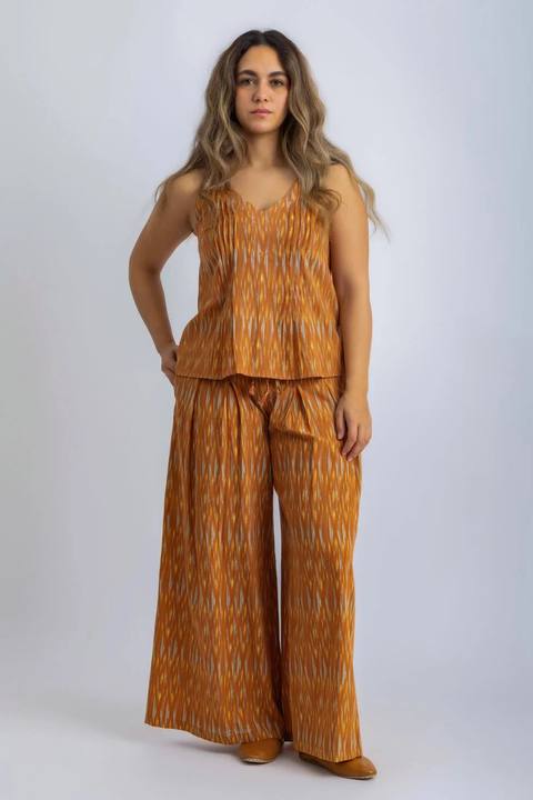 Printed cotton pleated sleeveless top