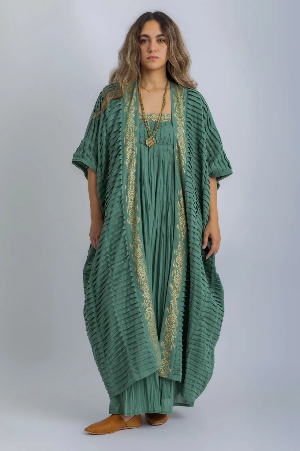 Long oversized Abaya in light cotton voile
