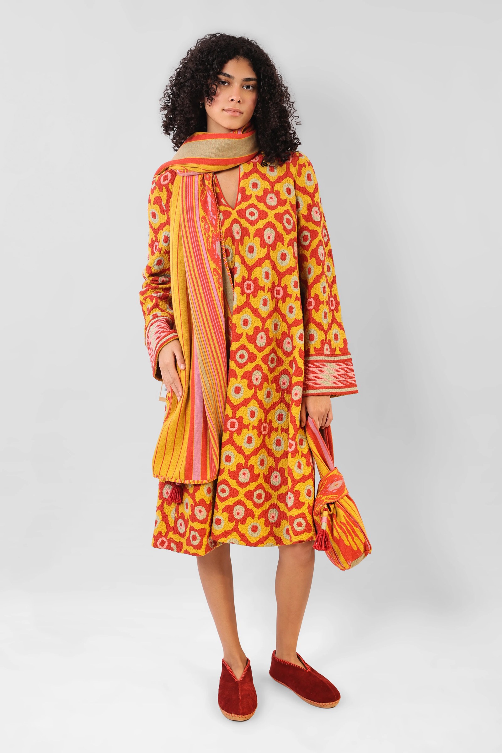 Short dress in printed quilted cotton blend with round neckline