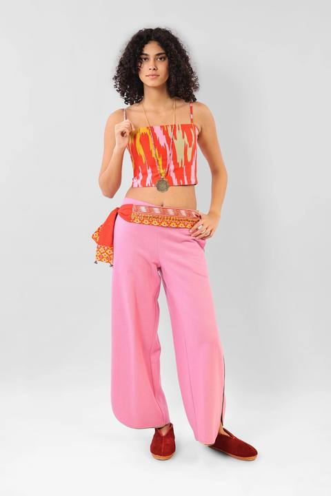 Short bustier with adjustable thin straps