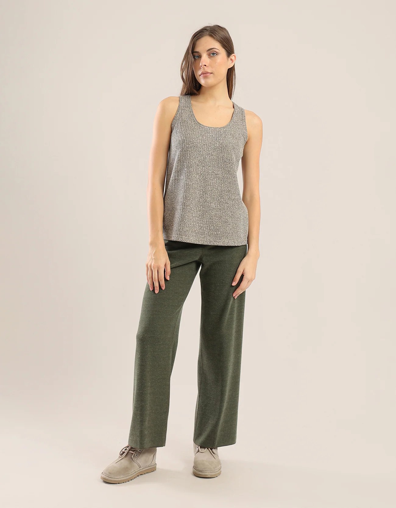 Tank top in ribbed tricot with round neckline and sleeveless