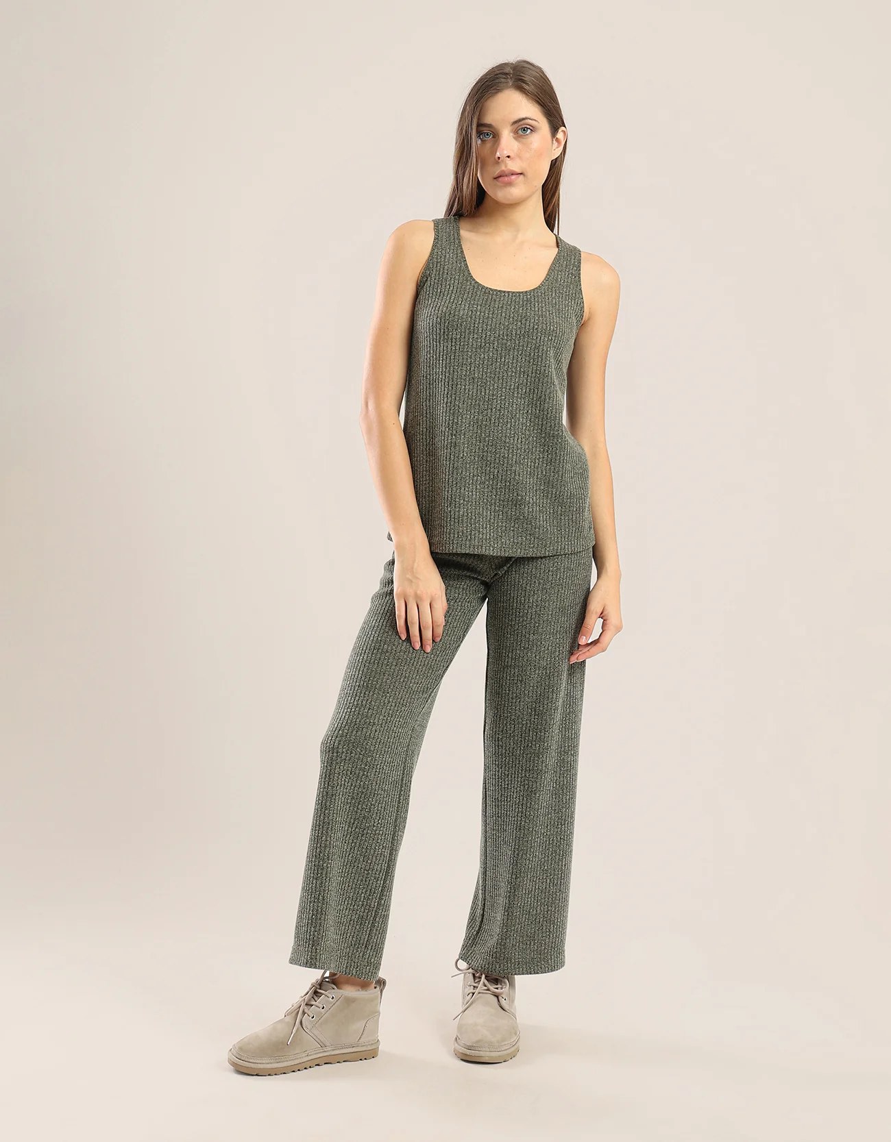 Tank top in ribbed tricot with round neckline and sleeveless