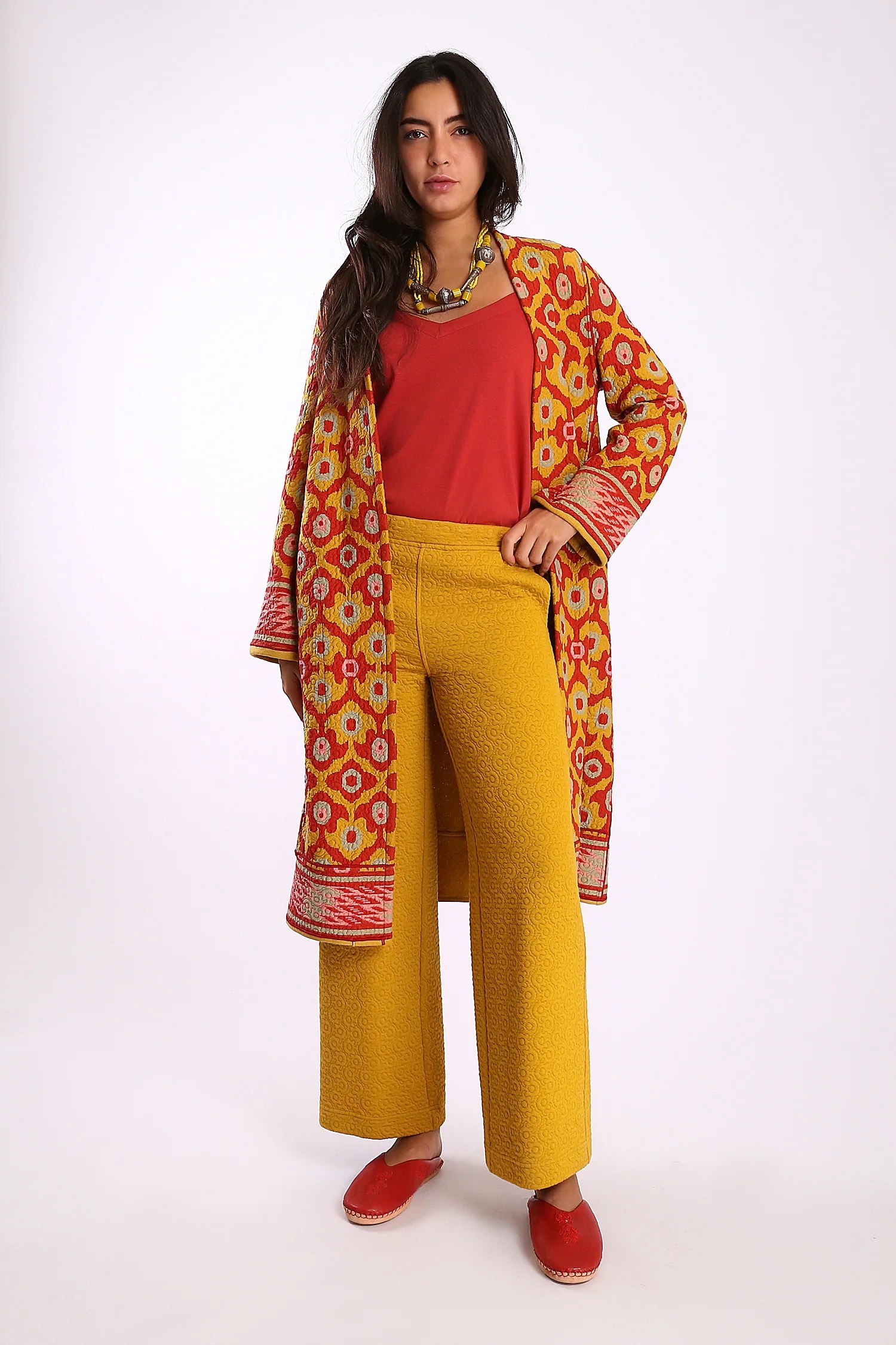 Straight leg pants with elastic on the back