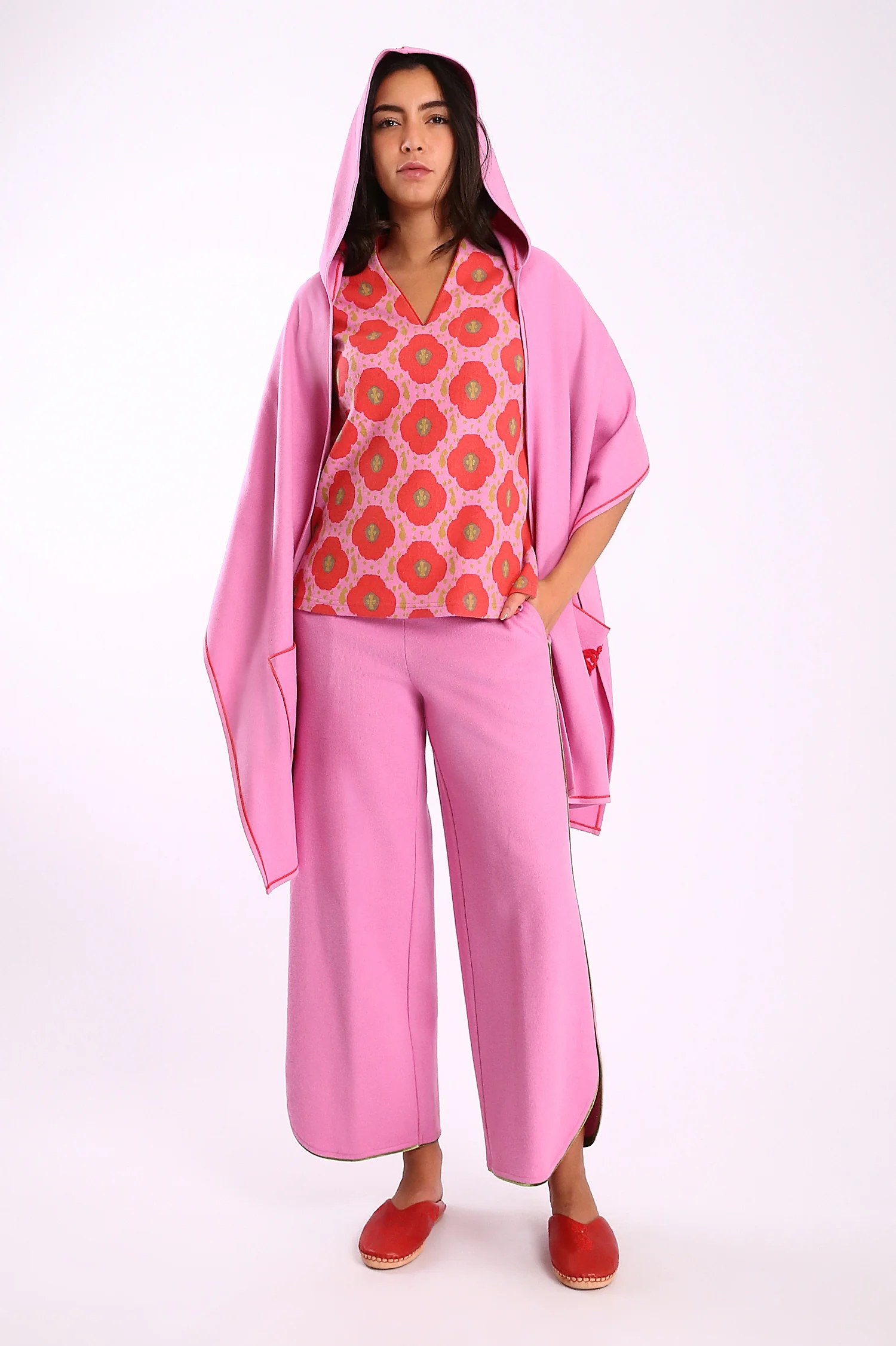 Pants in cashmere blend with elastic waistband