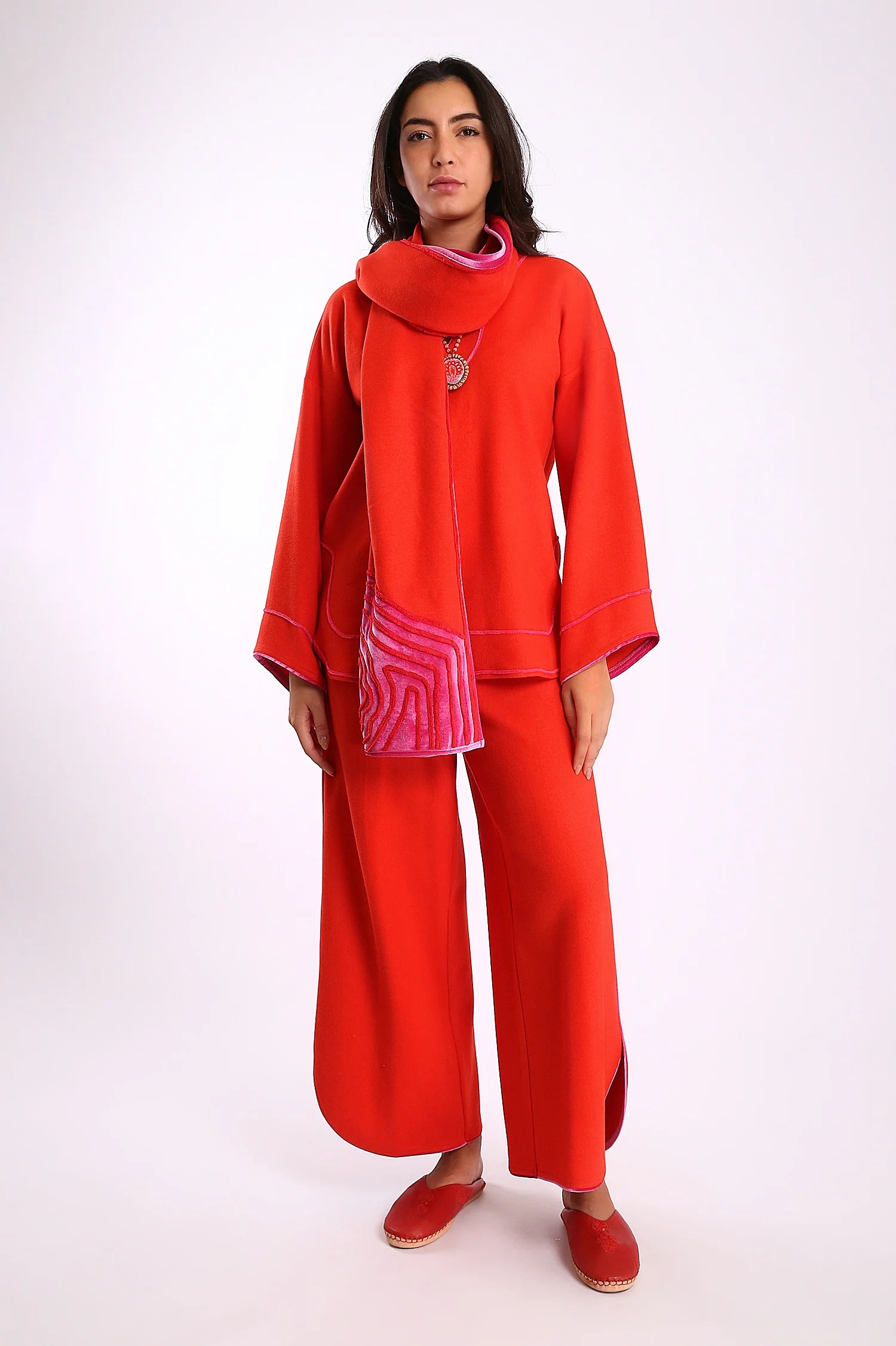 Pants in cashmere blend with elastic waistband