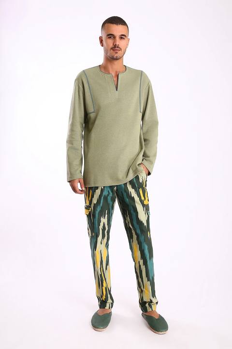 Sweater in Bi-Color with side slits