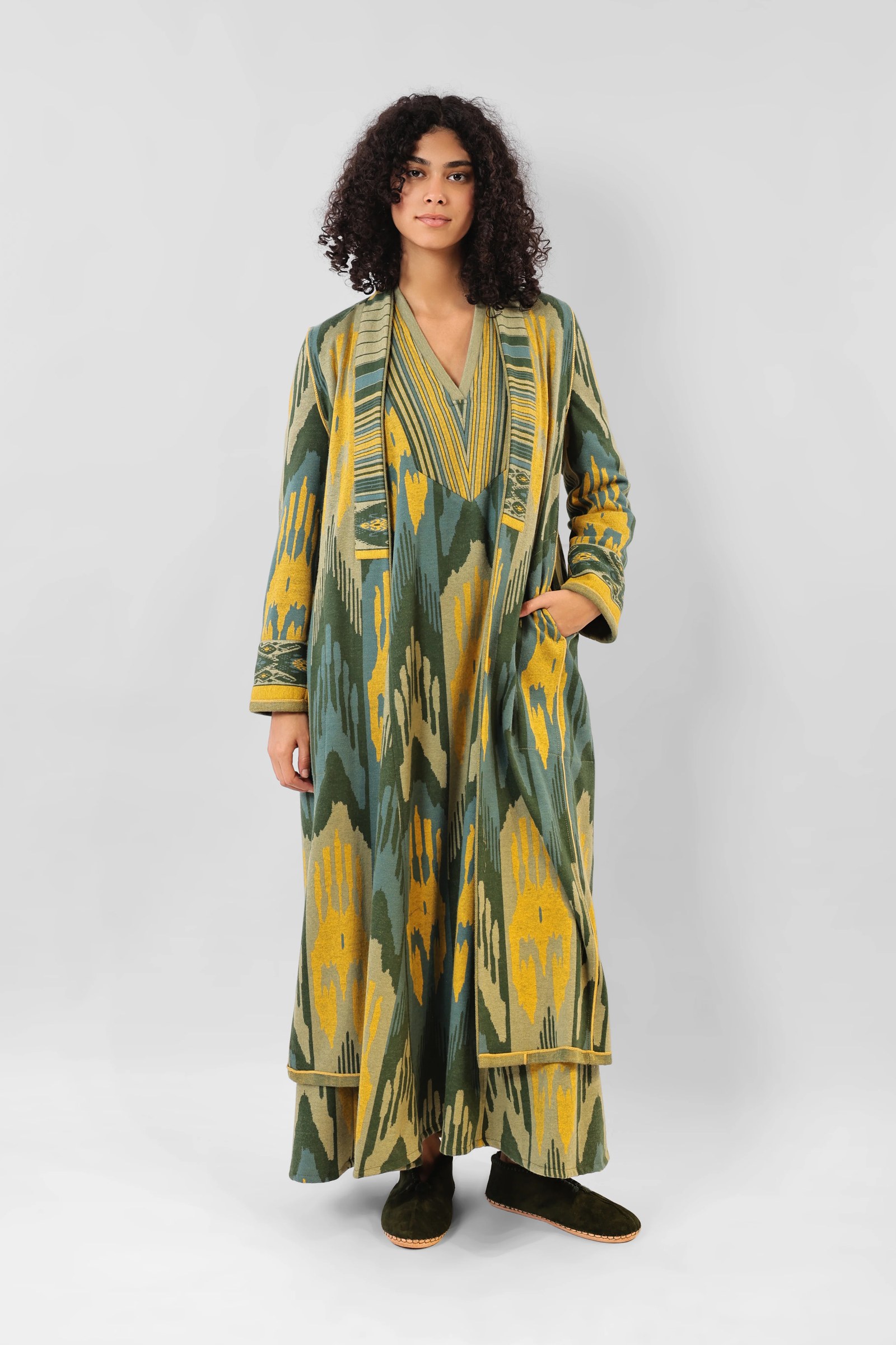 Reversible long coat in cotton blend patterned jacquard