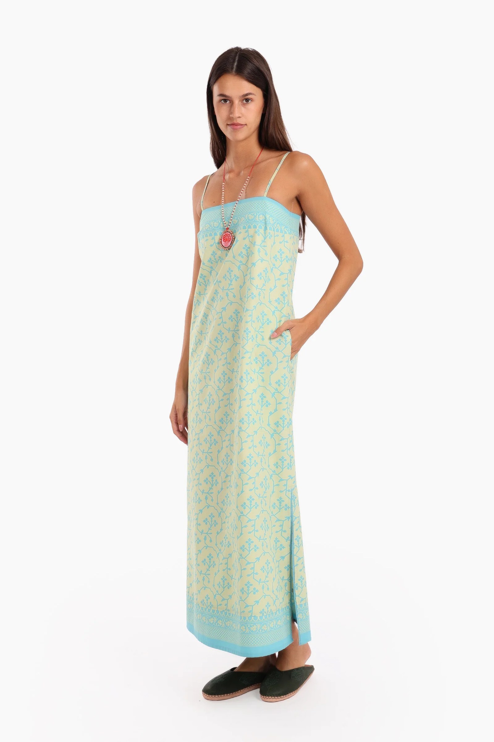 Sleeveless long dress in printed Egyptian cotton