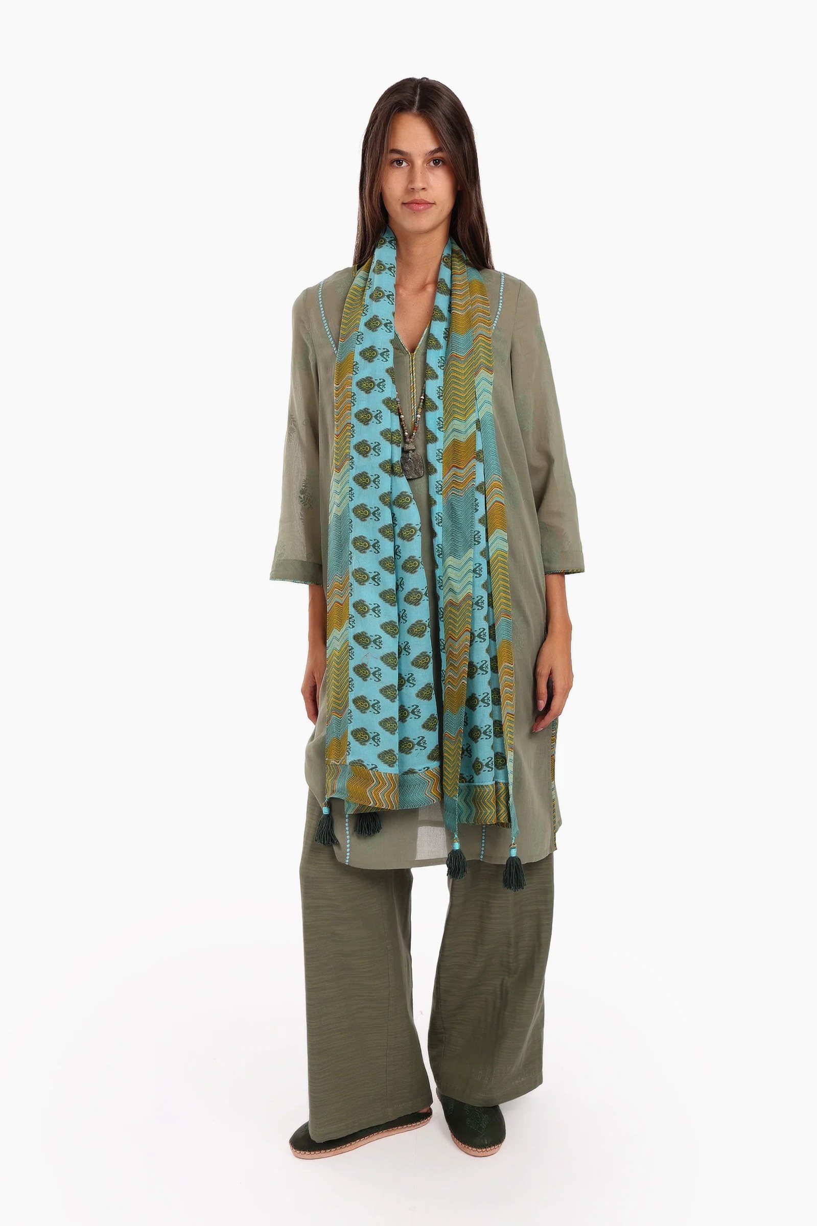 Embroidery tunic with contrast color piping in printed cotton voile