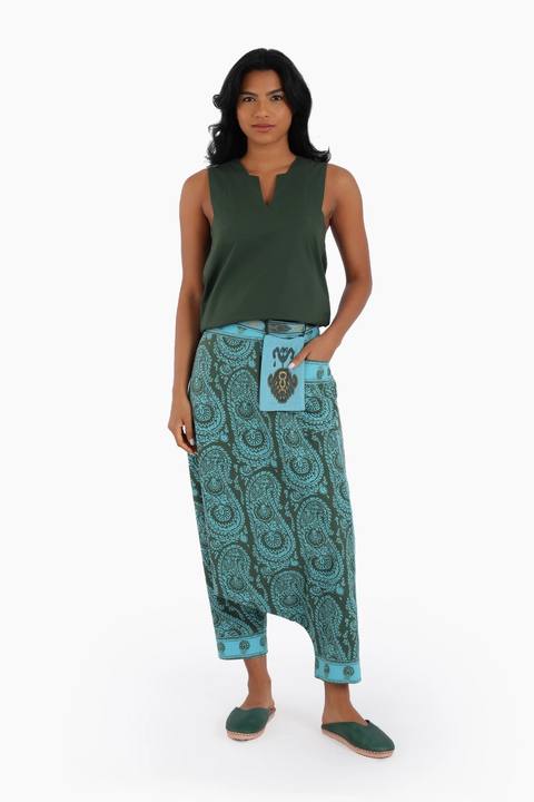 Harem printed pants with one pocket on the side