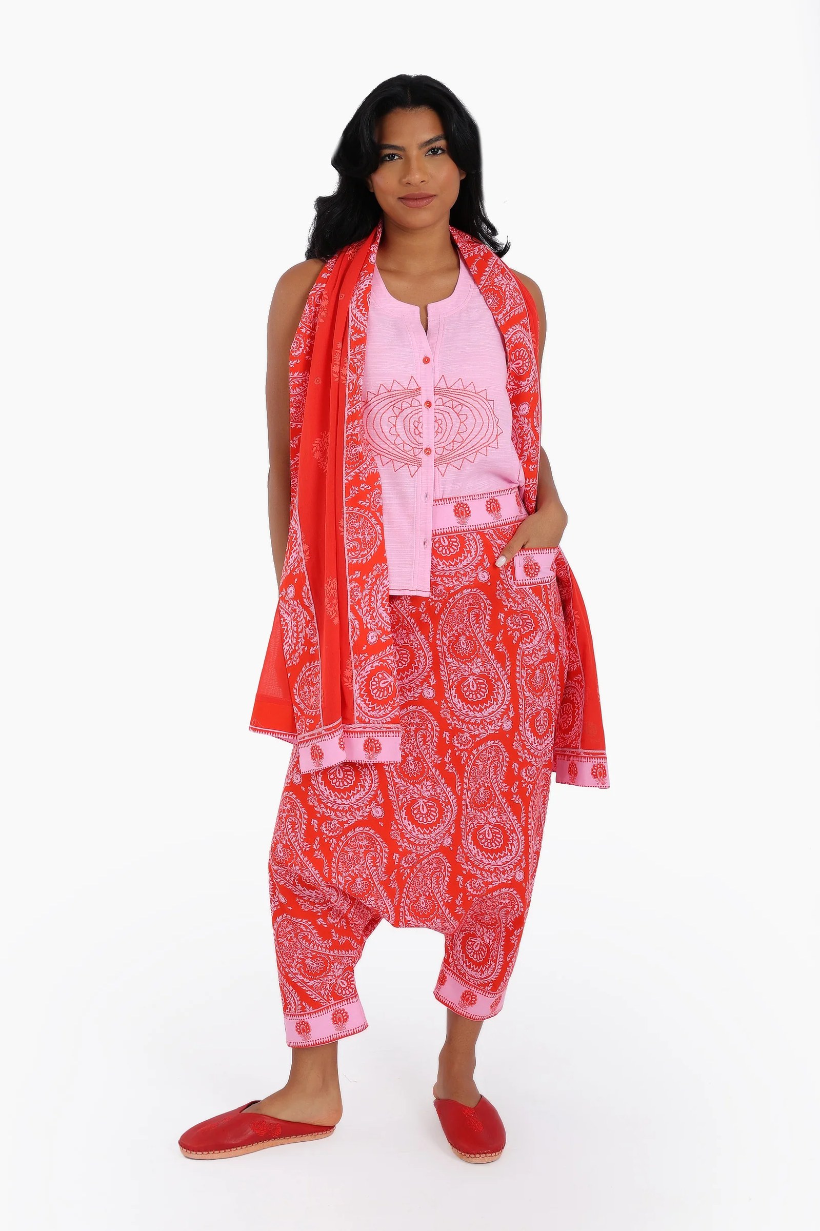 Harem printed pants with one pocket on the side