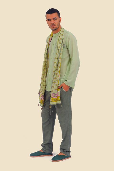 Embroidered shirt in cotton gauze with pocket