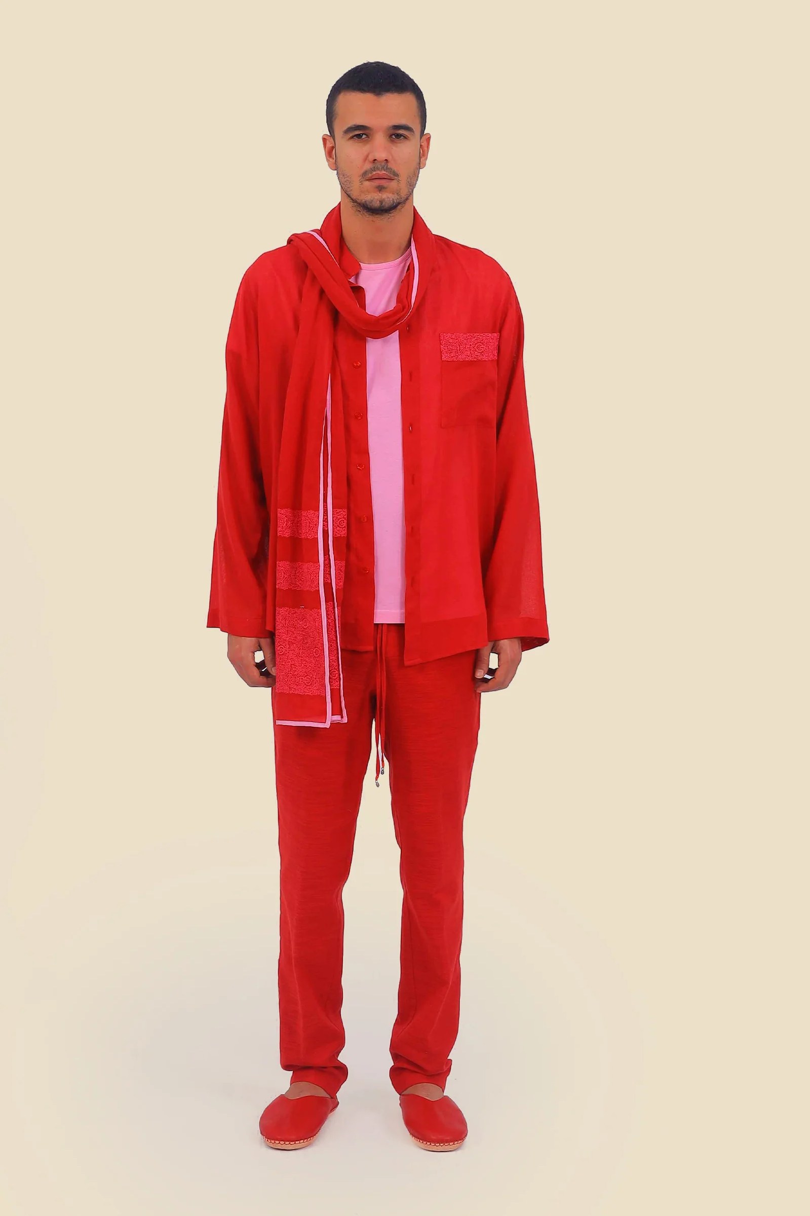 Embroidered shirt in cotton gauze with pocket