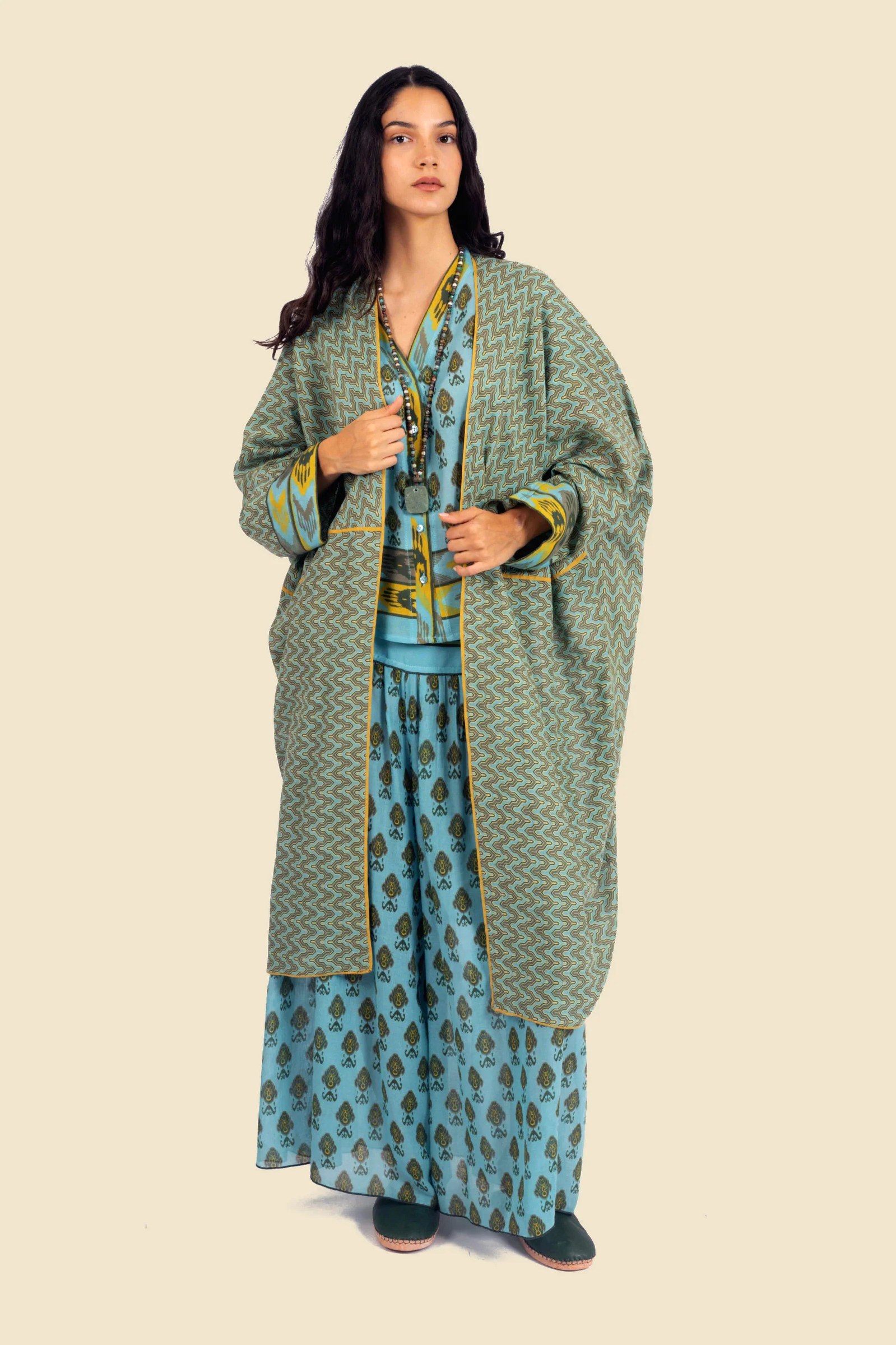 Coat in printed cotton gauze contrast color trims