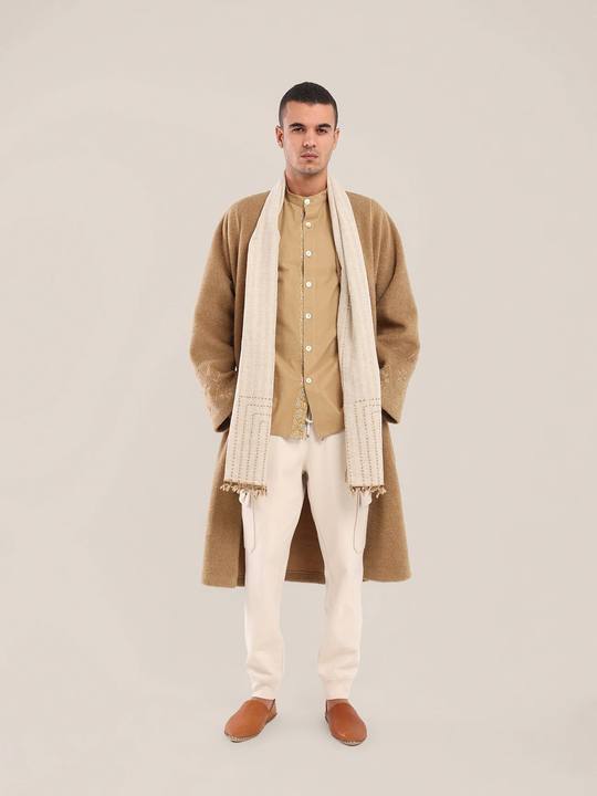 Cotton button-down shirt with long sleeves