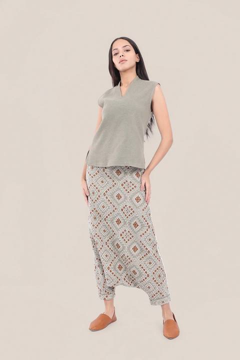 Harem pants in quilted printed cotton blend