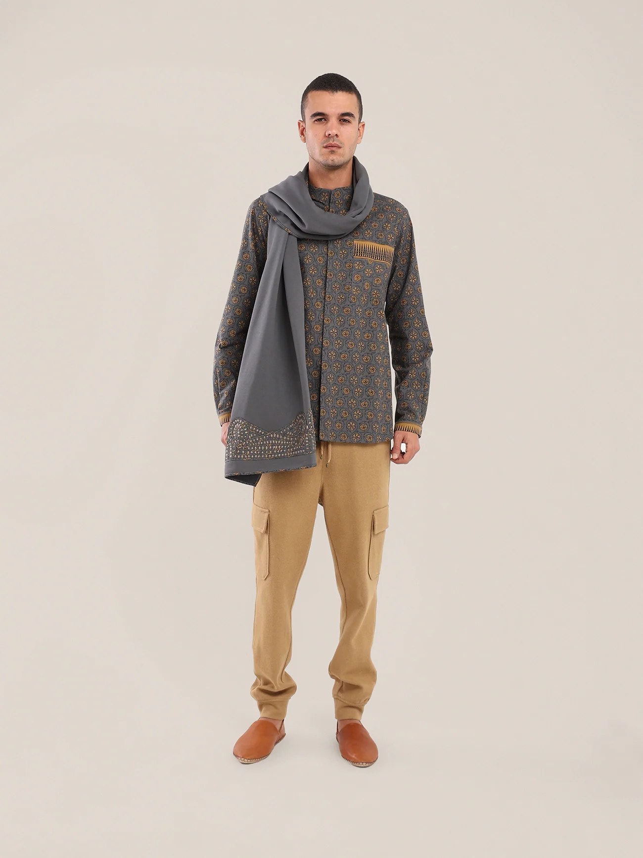 Printed cotton shirt with a stand-up collar