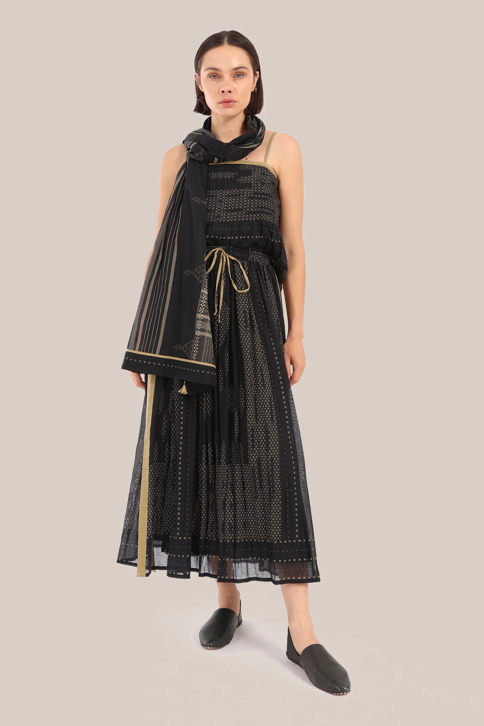 Top in cotton voile with thin adjustable straps
