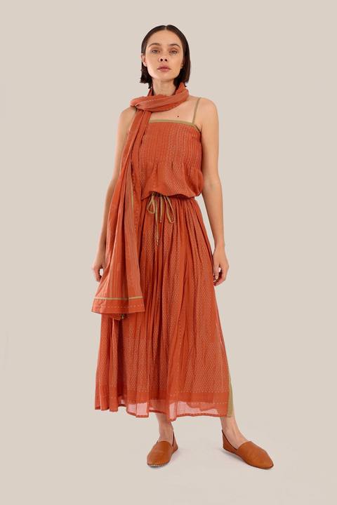 Top in cotton voile with thin adjustable straps