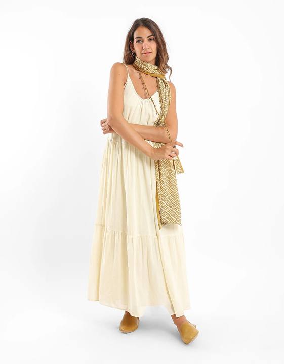 Sleeveless long tear dress