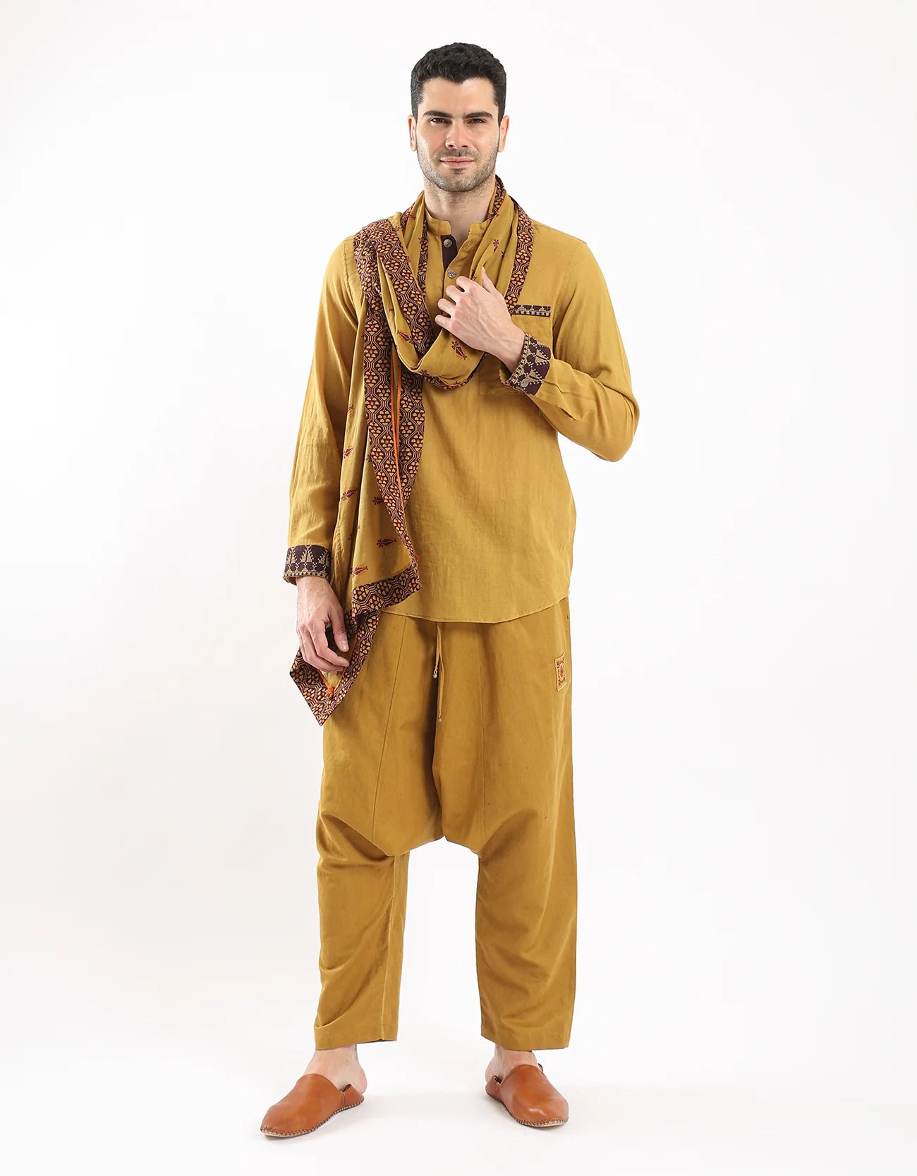Cotton shirt with embroidery on cuffs and pocket