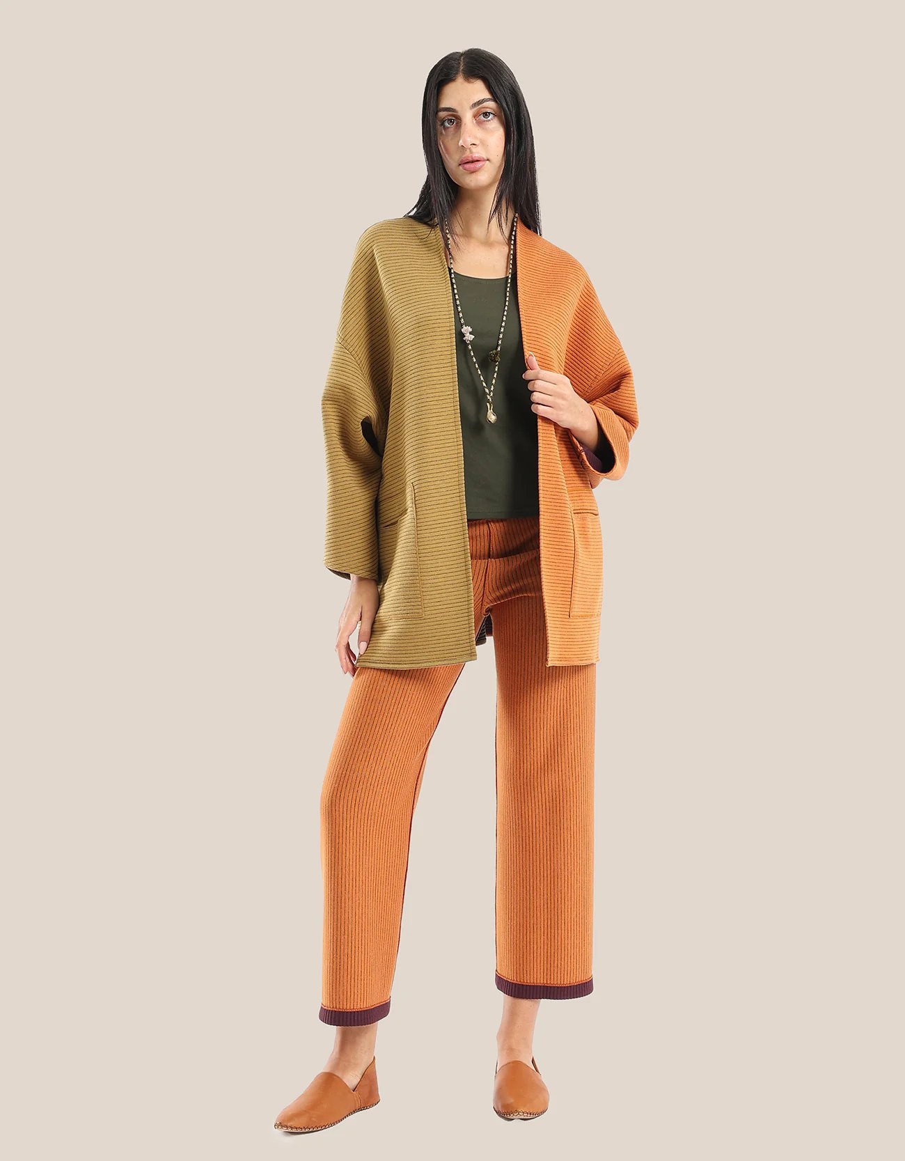 Reversible quilted pants with straight legs