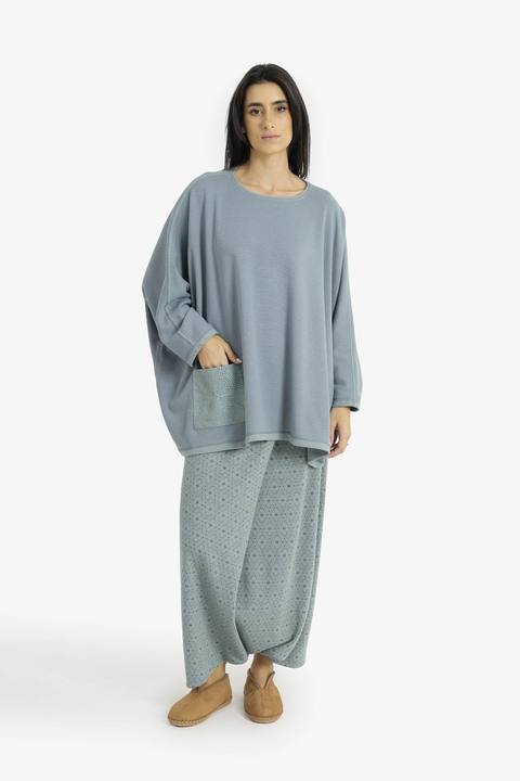 Reversible oversized jacquard top with embroidery