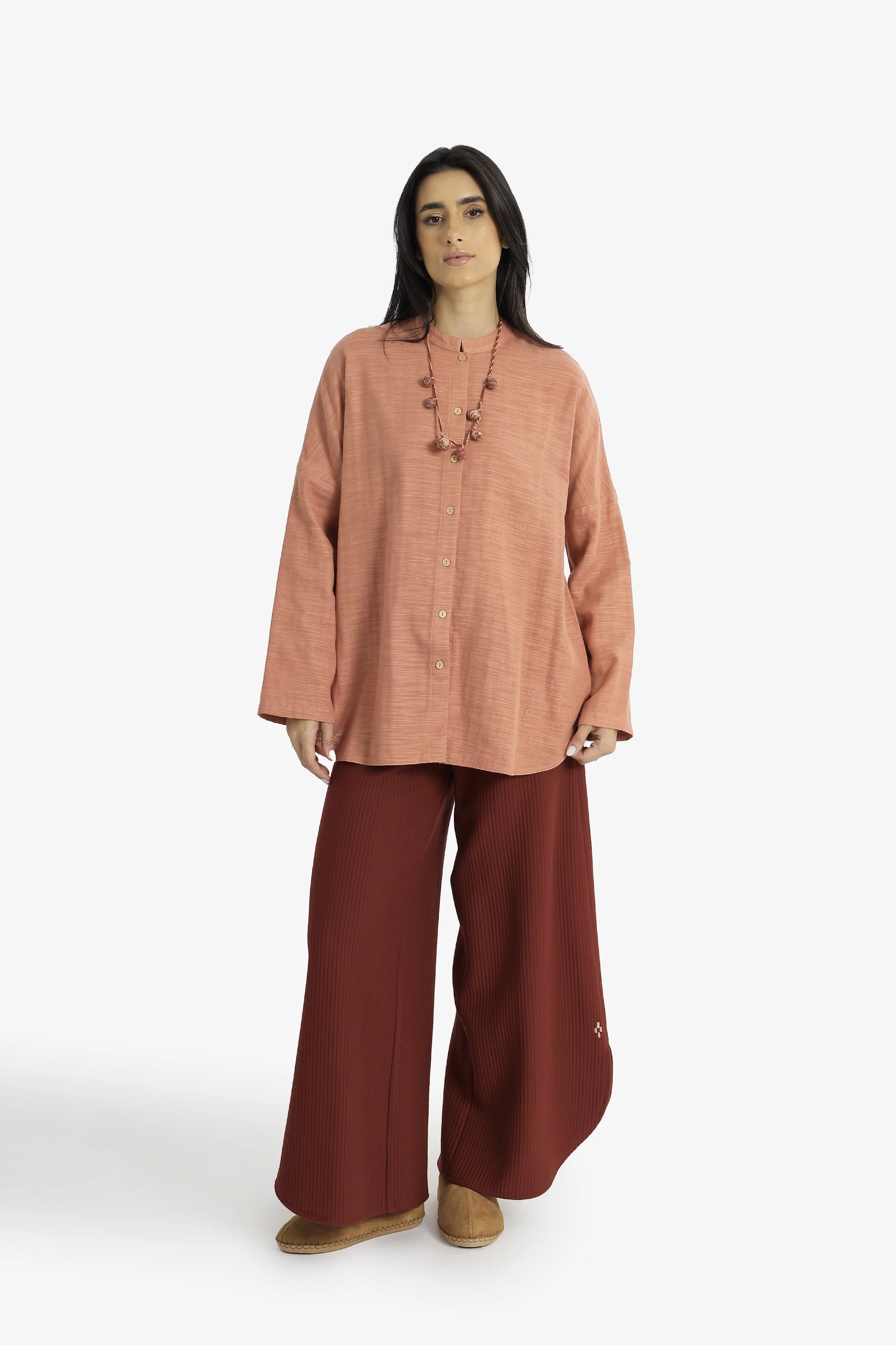 Oversized Egyptian cotton slub shirt with stand collar