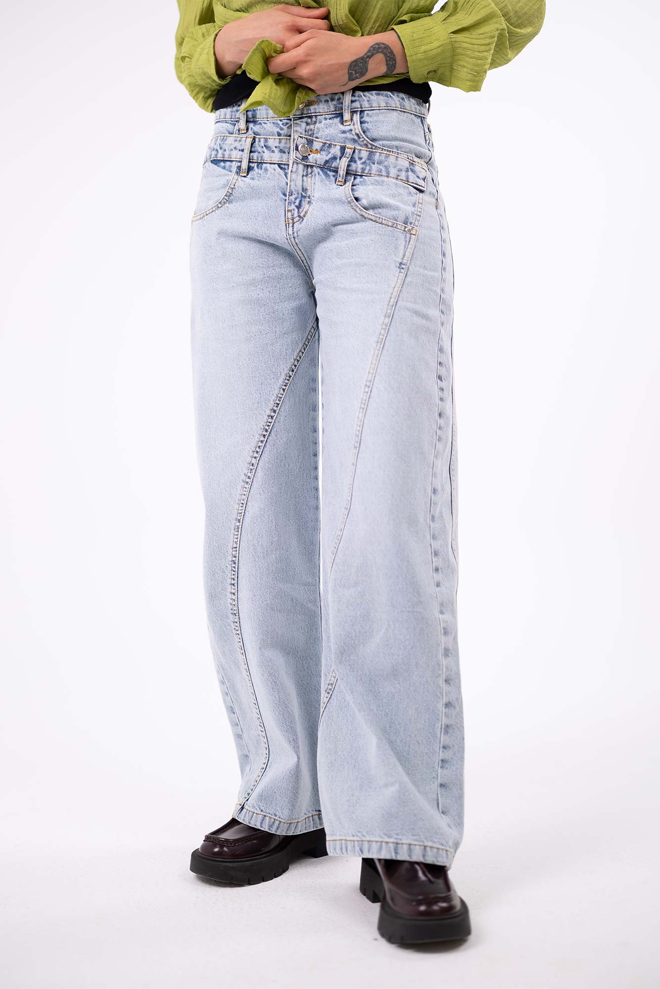 Wide leg Denim Pants